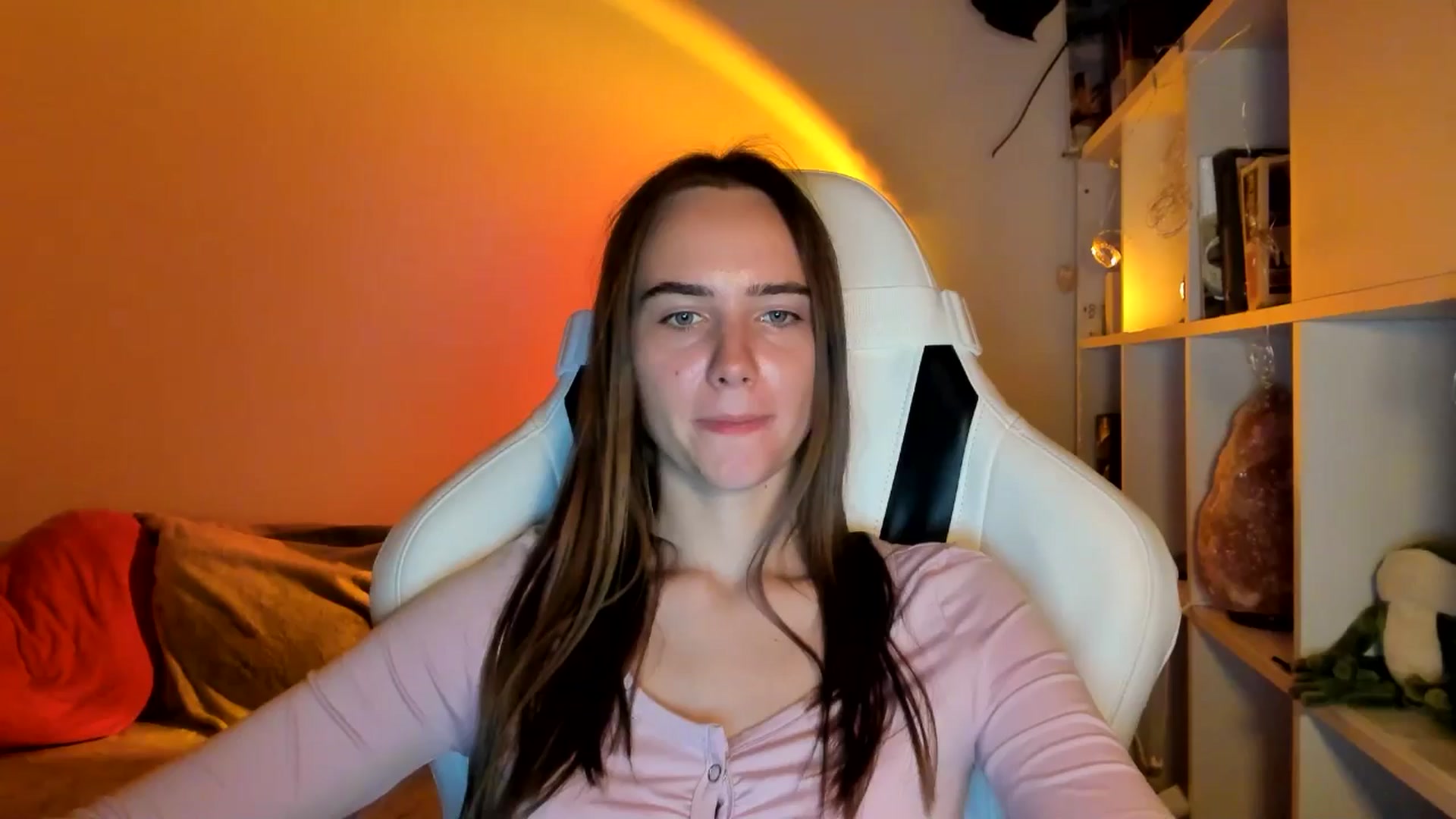 Gallery image thumbnail from OhAlisa's myfreecams stream on, 08/28/2025, 19:53 image 3 of 20