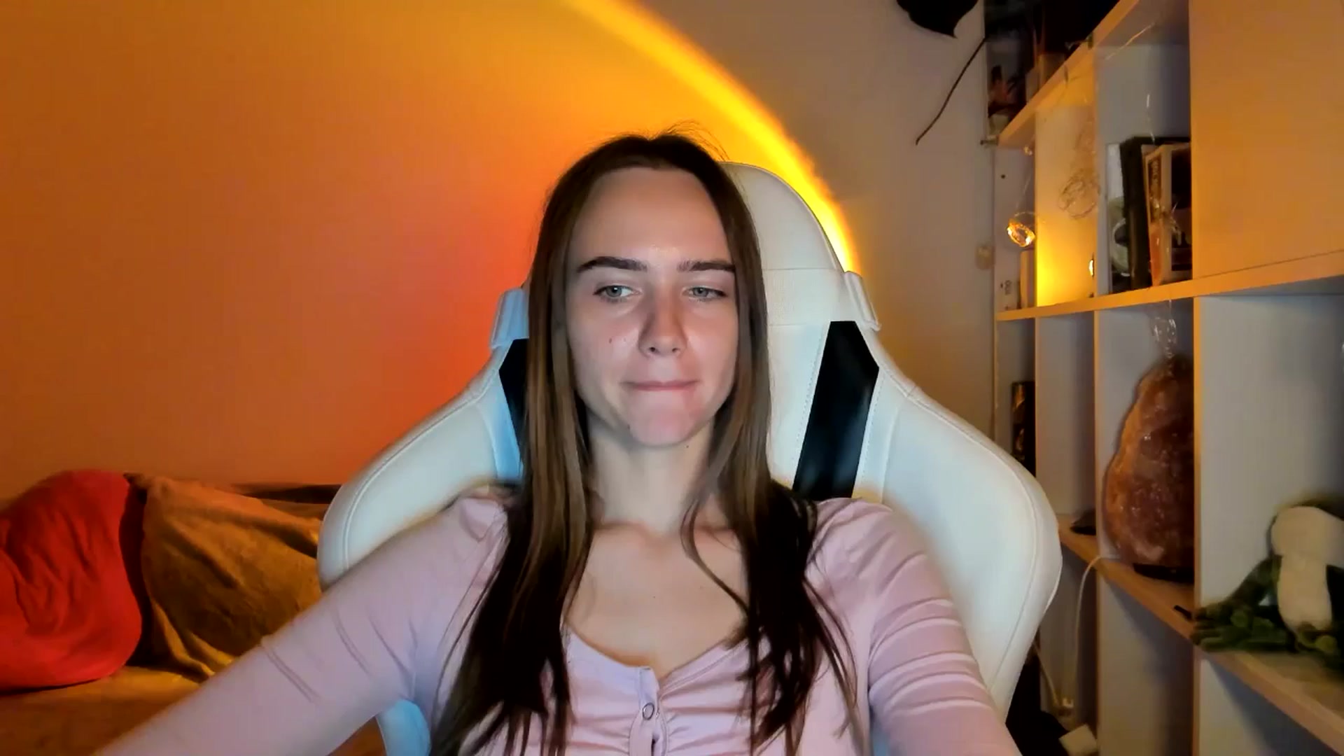 Gallery image thumbnail from OhAlisa's myfreecams stream on, 08/28/2025, 19:53 image 2 of 20