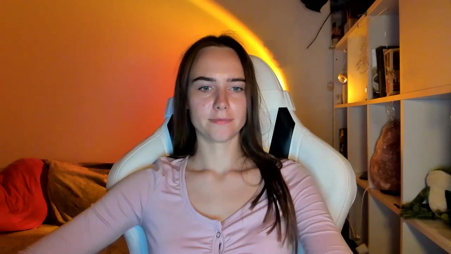 Gallery image thumbnail from OhAlisa's myfreecams stream on, 08/28/2025, 19:53 image 5 of 20