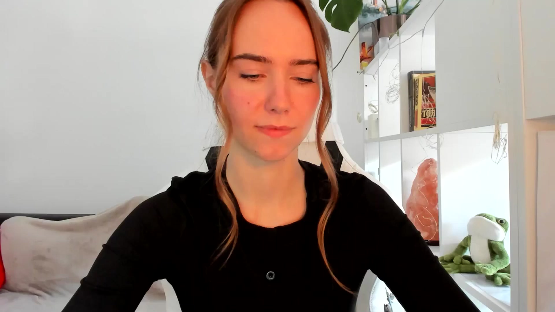 Gallery image thumbnail from OhAlisa's myfreecams stream on, 09/01/2025, 10:19 image 7 of 20