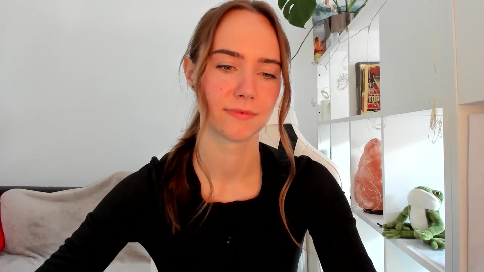 Gallery image thumbnail from OhAlisa's myfreecams stream on, 09/01/2025, 10:19 image 15 of 20