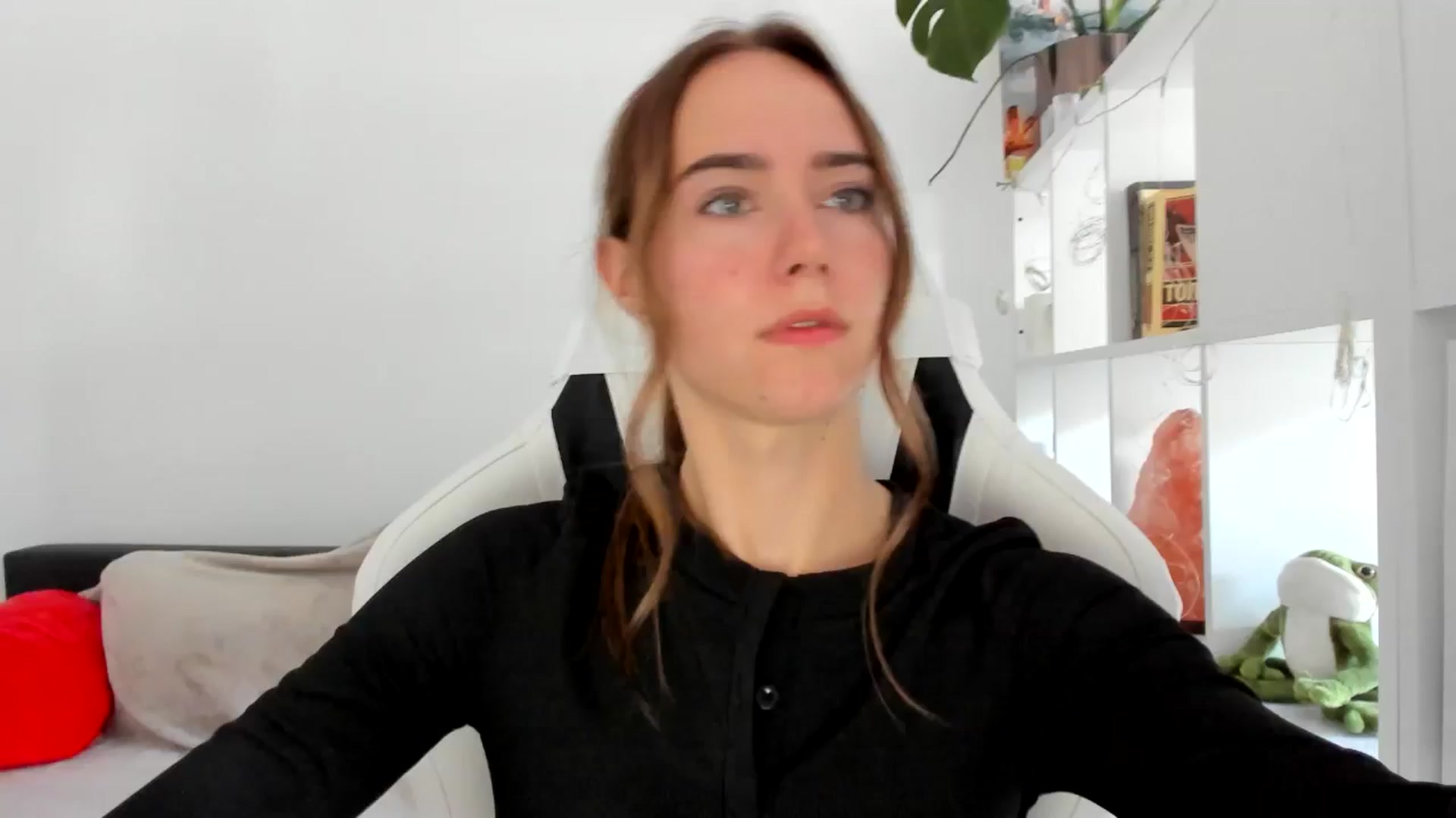 Gallery image thumbnail from OhAlisa's myfreecams stream on, 09/01/2025, 12:11 image 1 of 20