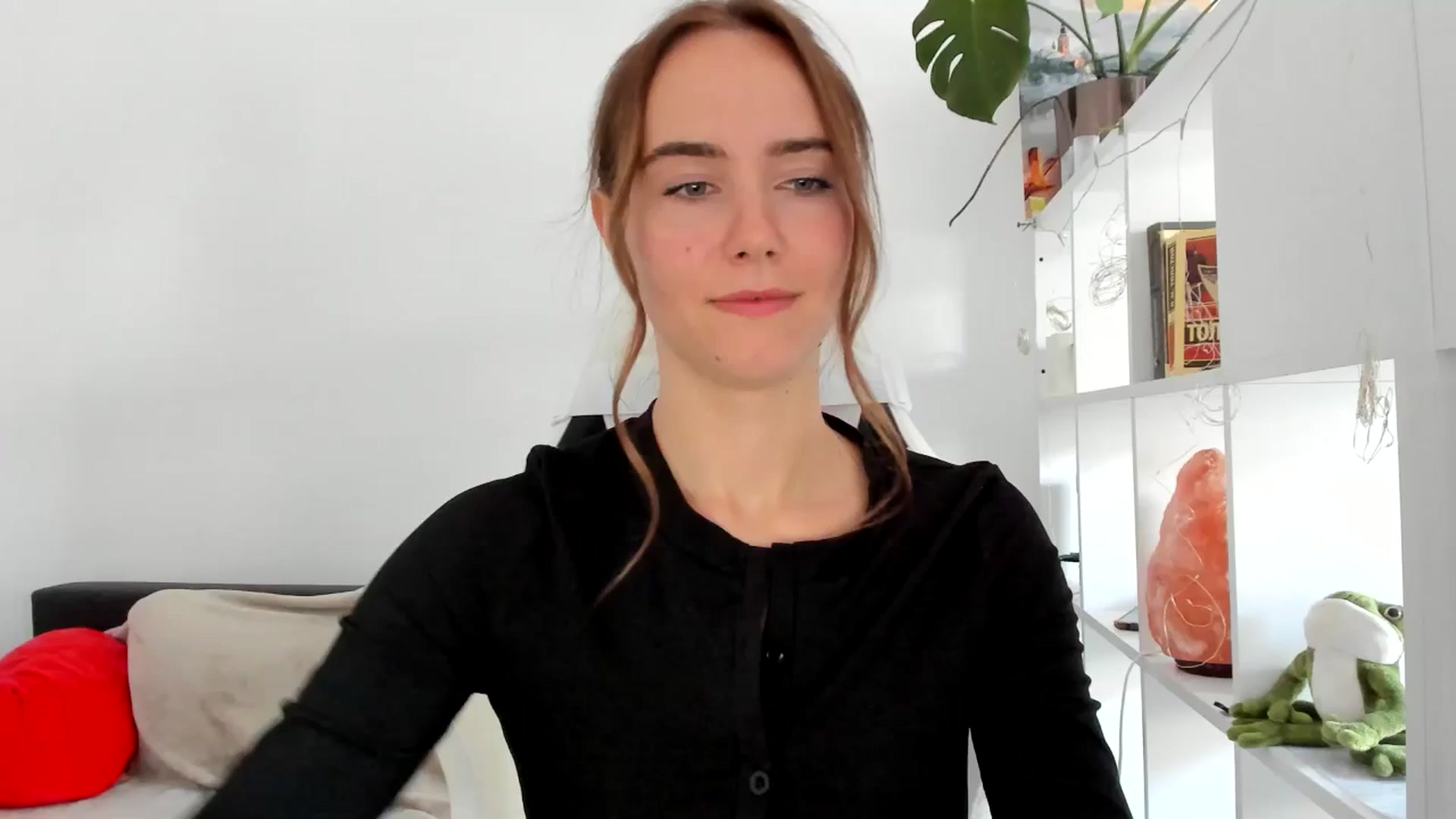 Gallery image thumbnail from OhAlisa's myfreecams stream on, 09/01/2025, 12:11 image 16 of 20
