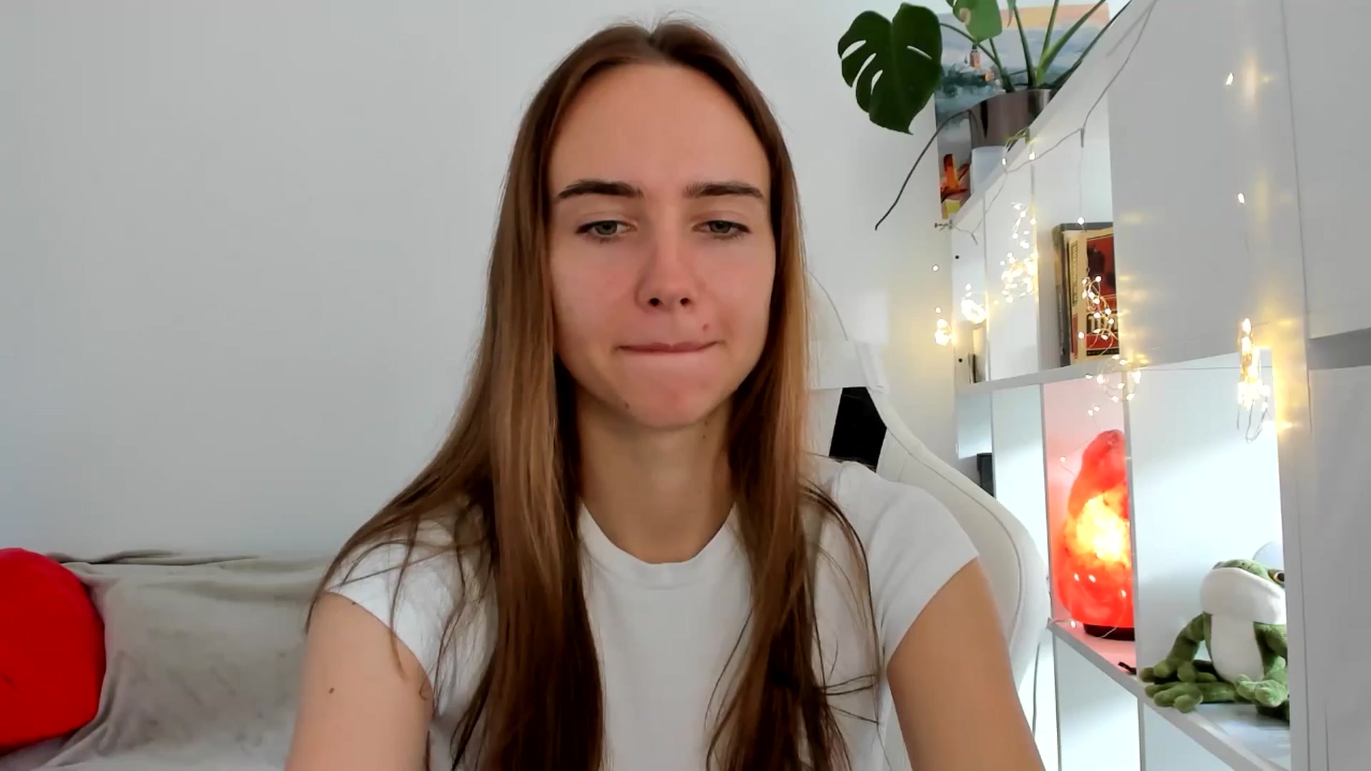 Gallery image thumbnail from OhAlisa's myfreecams stream on, 09/02/2025, 10:34 image 5 of 20