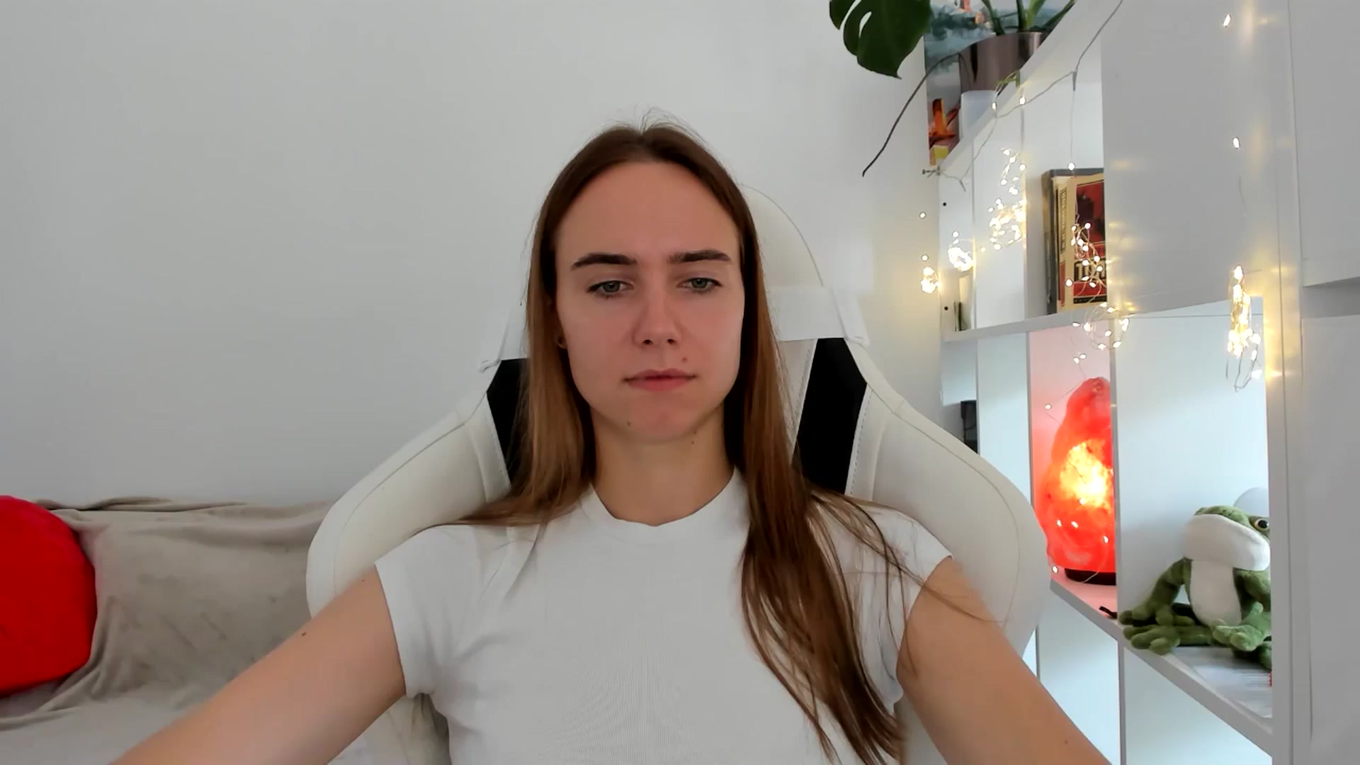 Gallery image thumbnail from OhAlisa's myfreecams stream on, 09/02/2025, 10:34 image 20 of 20