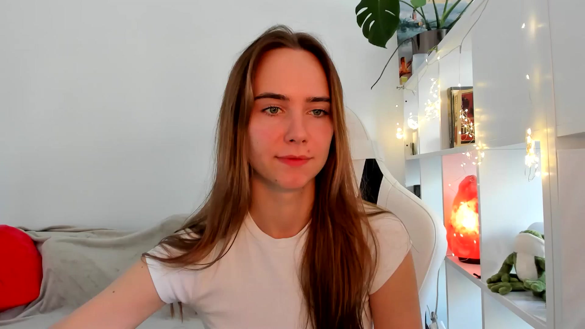 Gallery image thumbnail from OhAlisa's myfreecams stream on, 09/02/2025, 12:25 image 3 of 20