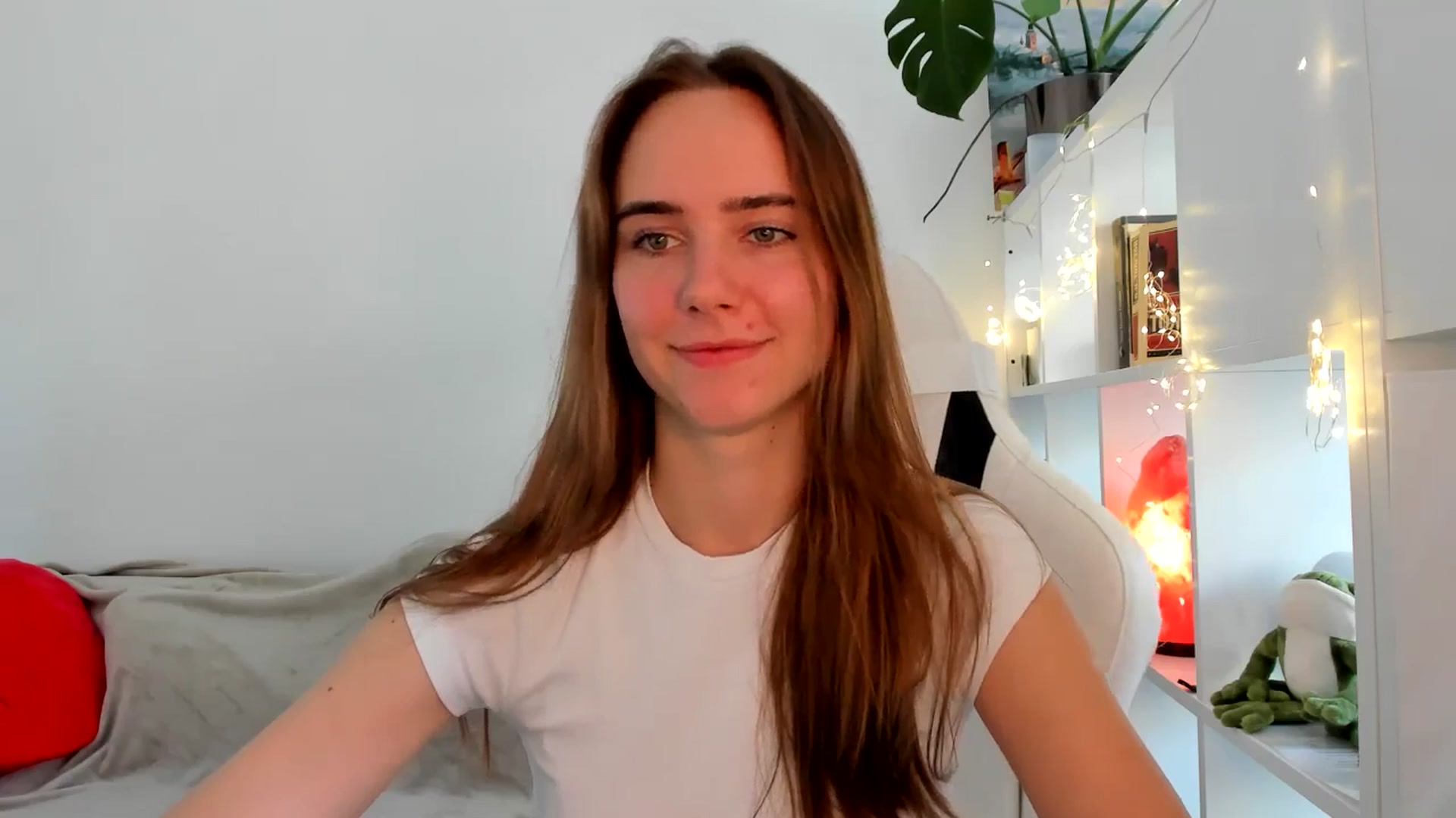 Gallery image thumbnail from OhAlisa's myfreecams stream on, 09/02/2025, 12:25 image 2 of 20