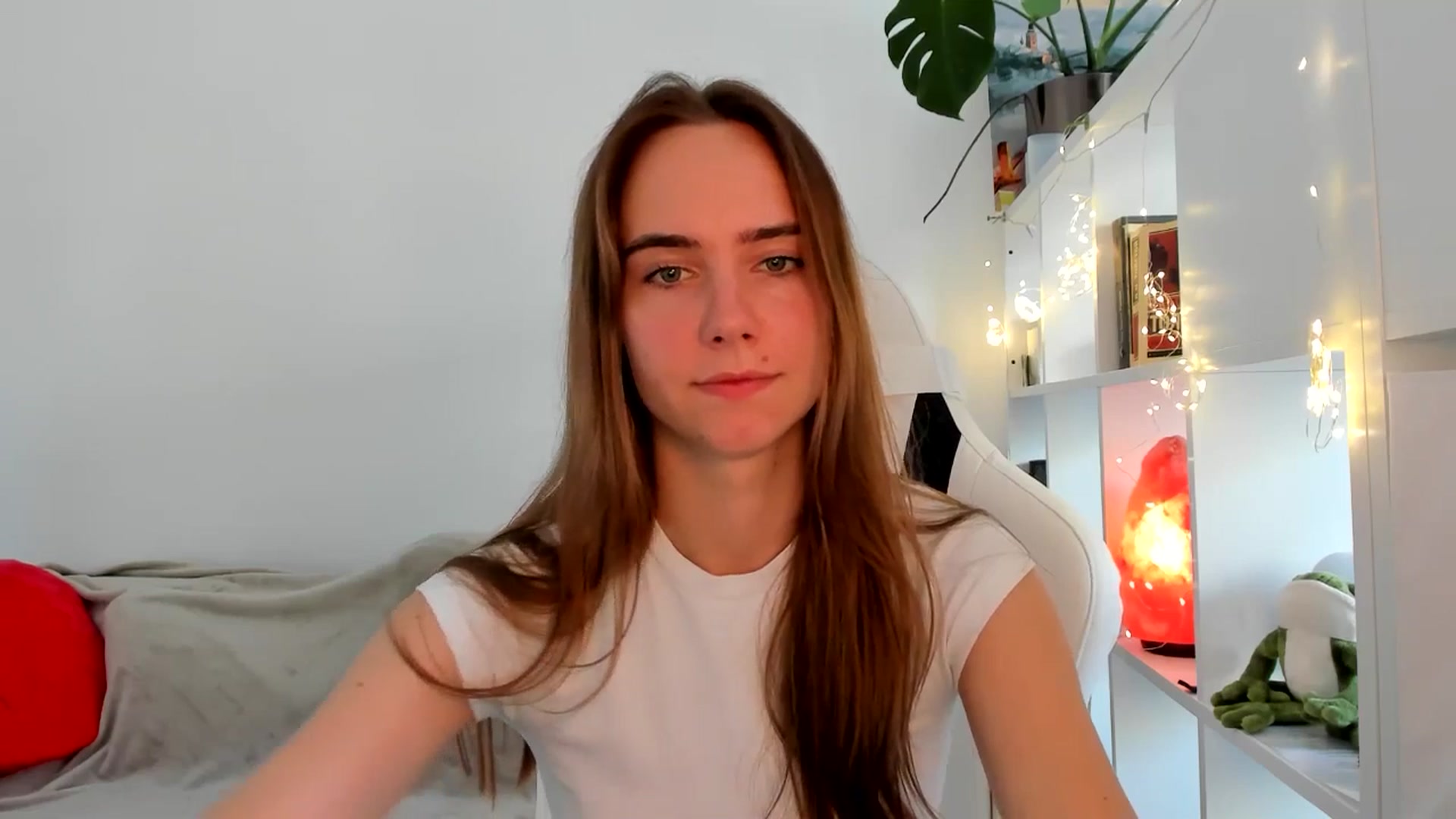 Gallery image thumbnail from OhAlisa's myfreecams stream on, 09/02/2025, 12:25 image 5 of 20
