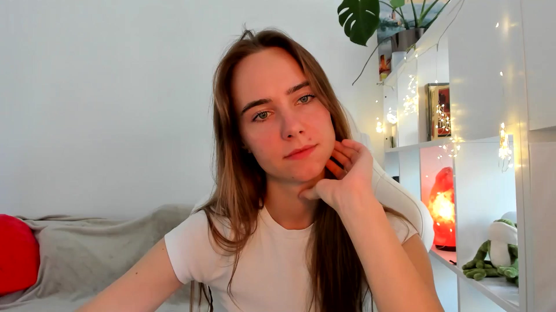 Gallery image thumbnail from OhAlisa's myfreecams stream on, 09/02/2025, 12:25 image 1 of 20