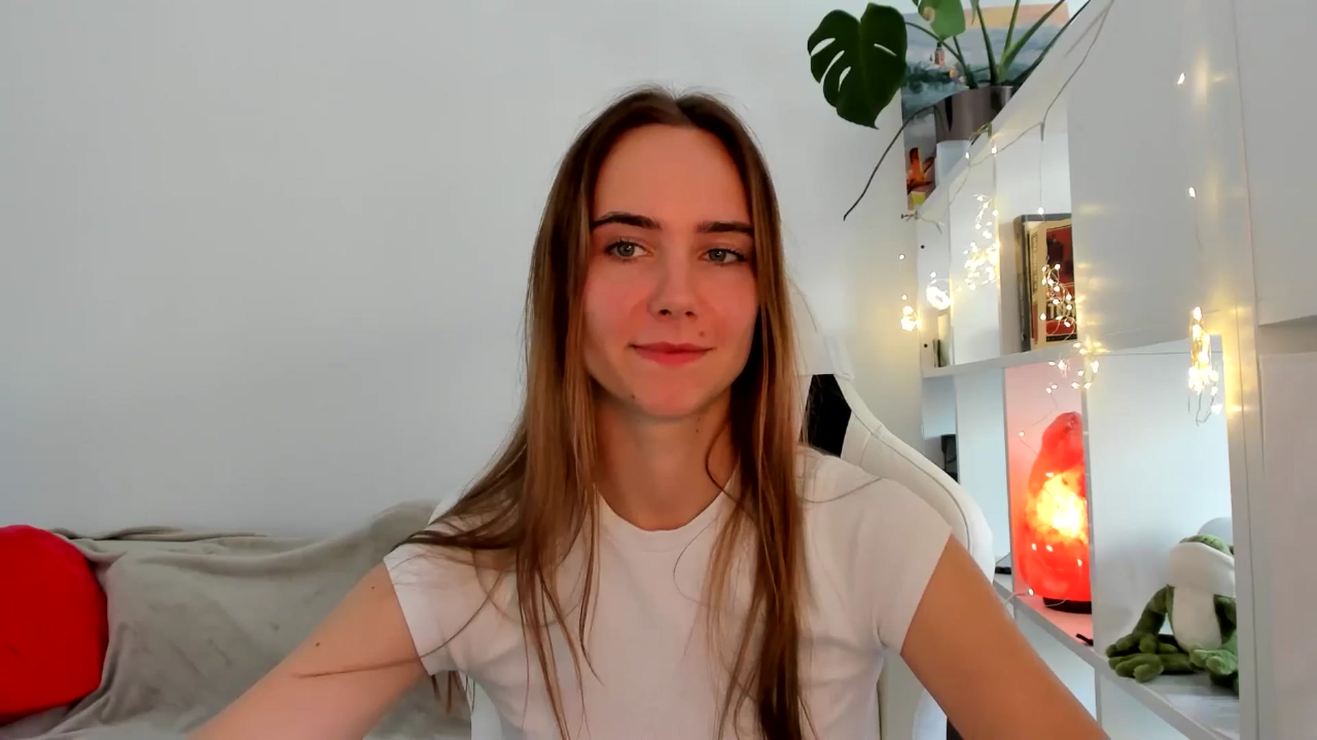 Gallery image thumbnail from OhAlisa's myfreecams stream on, 09/02/2025, 13:58 image 5 of 20