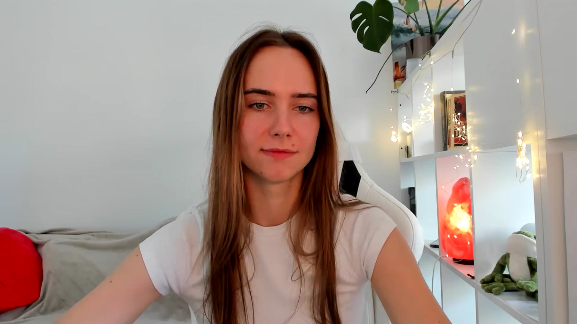 Gallery image thumbnail from OhAlisa's myfreecams stream on, 09/02/2025, 13:58 image 9 of 20