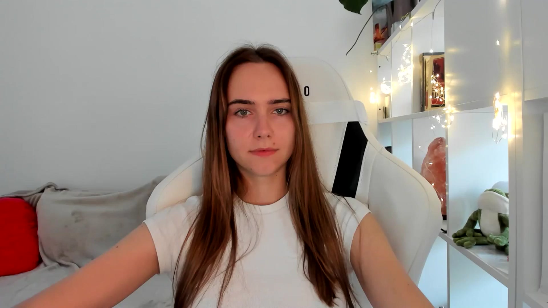 Gallery image thumbnail from OhAlisa's myfreecams stream on, 09/02/2025, 16:37 image 1 of 20