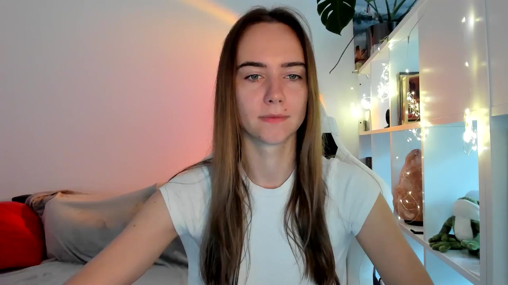 Gallery image thumbnail from OhAlisa's myfreecams stream on, 09/03/2025, 06:44 image 5 of 20