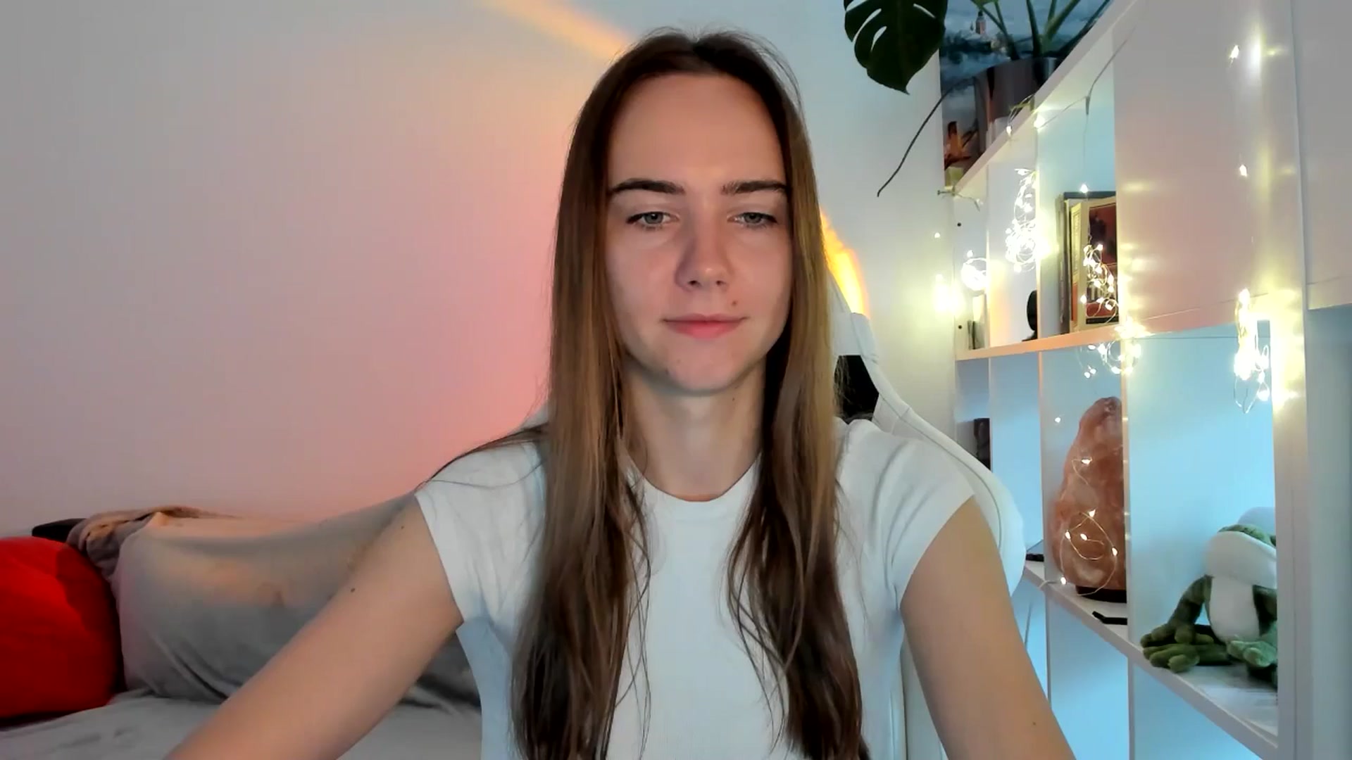 Gallery image thumbnail from OhAlisa's myfreecams stream on, 09/03/2025, 06:44 image 6 of 20