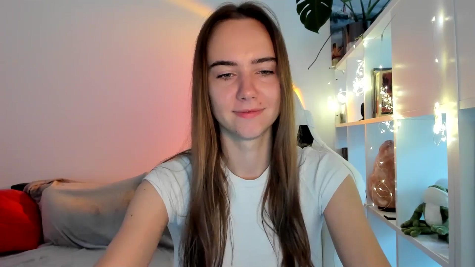 Gallery image thumbnail from OhAlisa's myfreecams stream on, 09/03/2025, 06:44 image 2 of 20