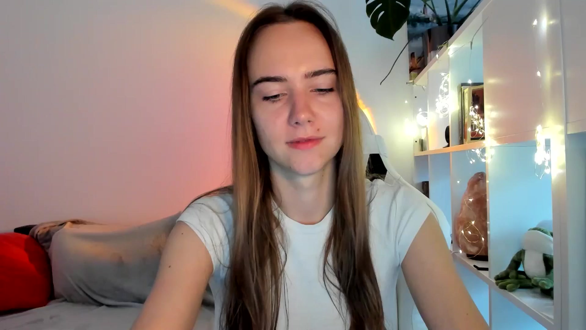 Gallery image thumbnail from OhAlisa's myfreecams stream on, 09/03/2025, 06:44 image 1 of 20