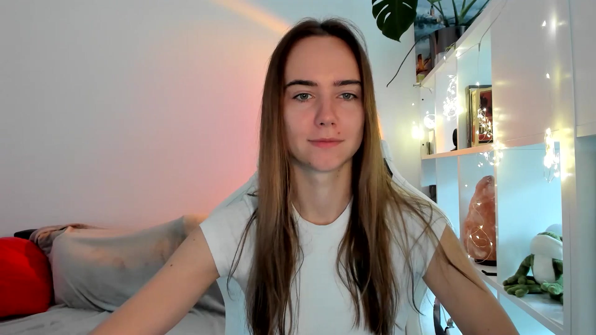 Gallery image thumbnail from OhAlisa's myfreecams stream on, 09/03/2025, 06:44 image 13 of 20