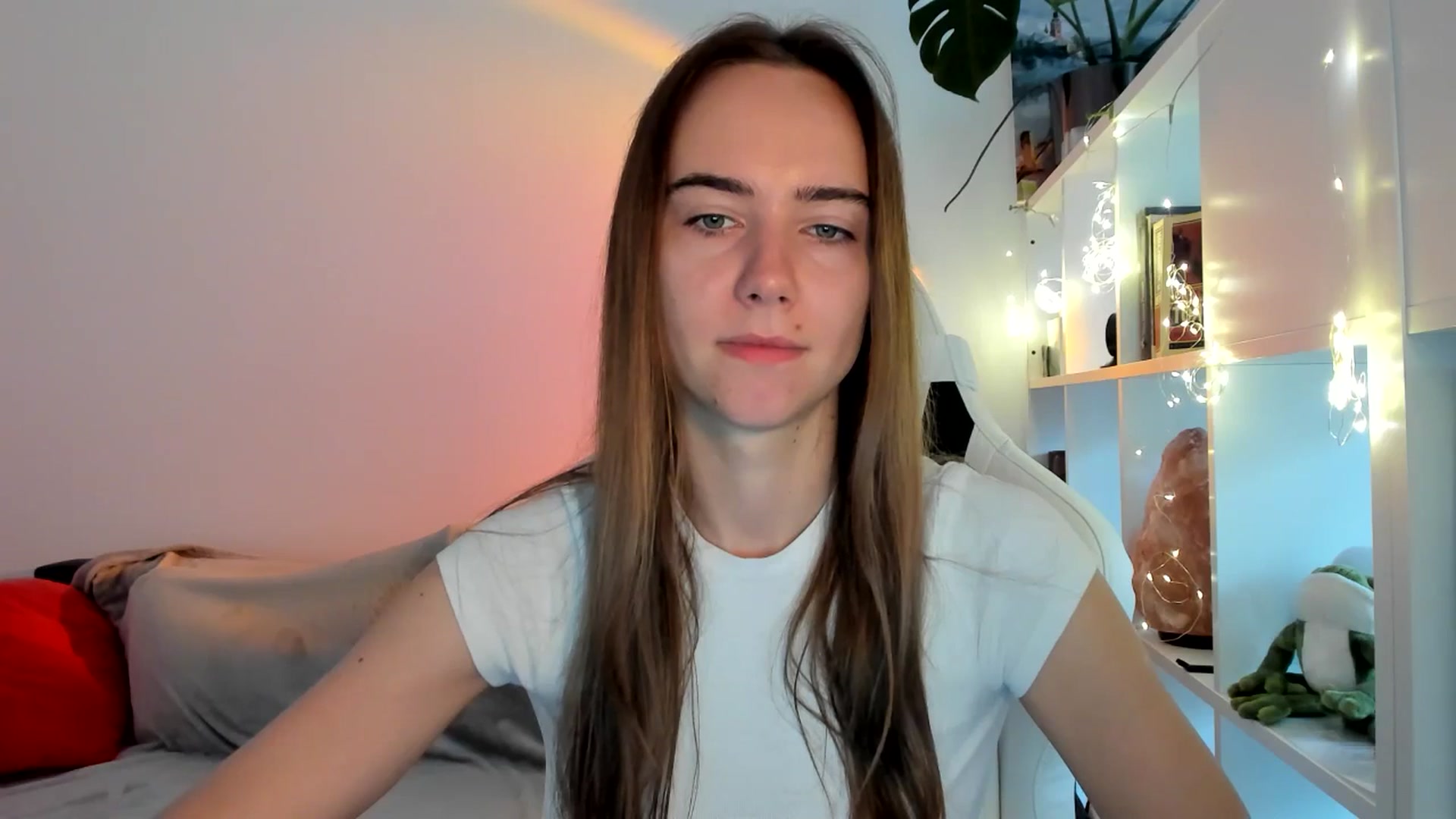 Gallery image thumbnail from OhAlisa's myfreecams stream on, 09/03/2025, 06:44 image 4 of 20