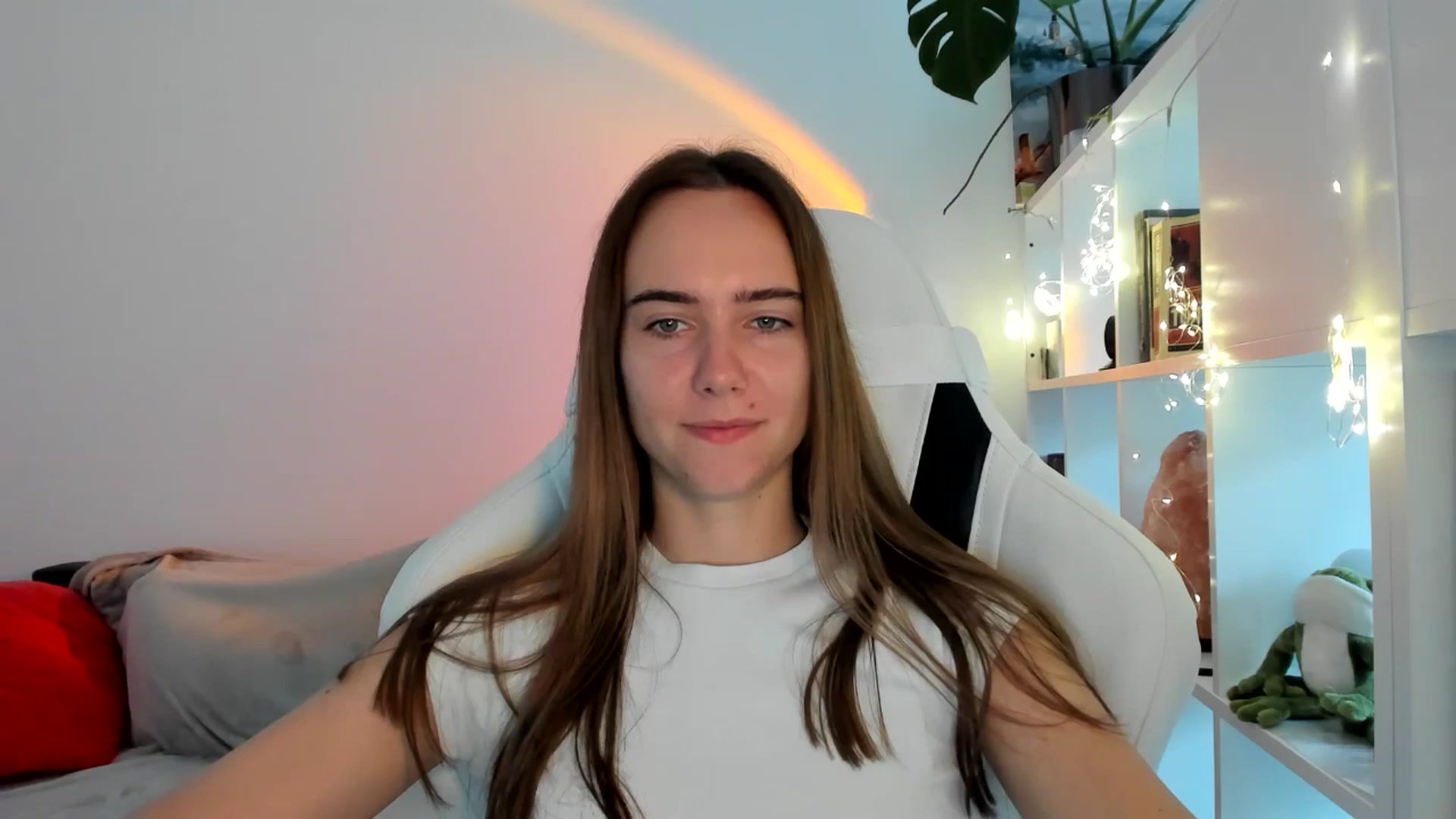 Gallery image thumbnail from OhAlisa's myfreecams stream on, 09/03/2025, 07:36 image 10 of 20