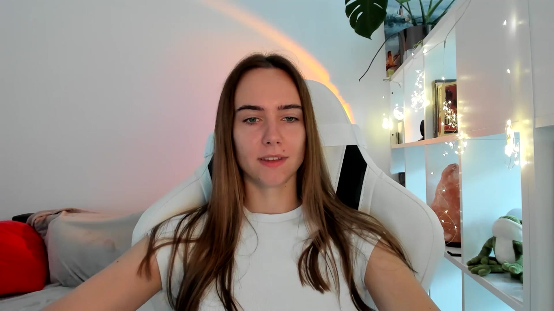 Gallery image thumbnail from OhAlisa's myfreecams stream on, 09/03/2025, 07:36 image 16 of 20