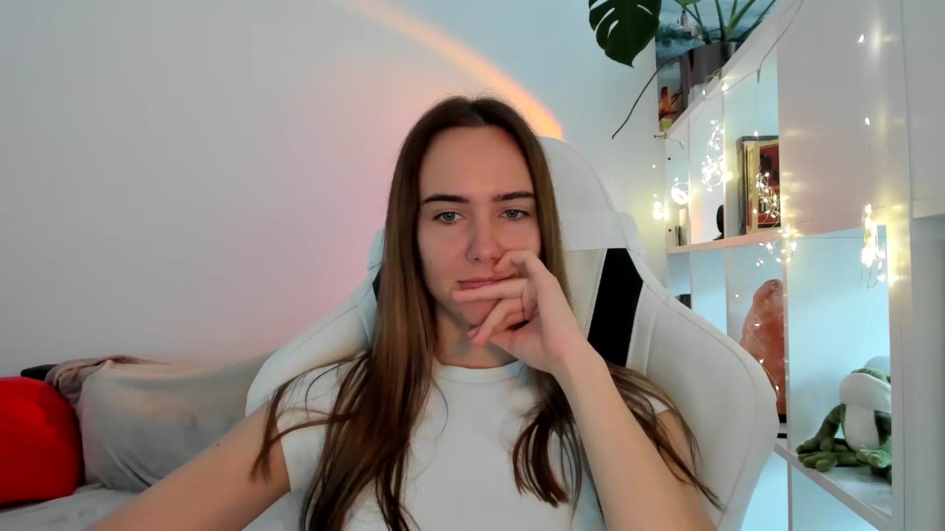 Gallery image thumbnail from OhAlisa's myfreecams stream on, 09/03/2025, 07:36 image 19 of 20
