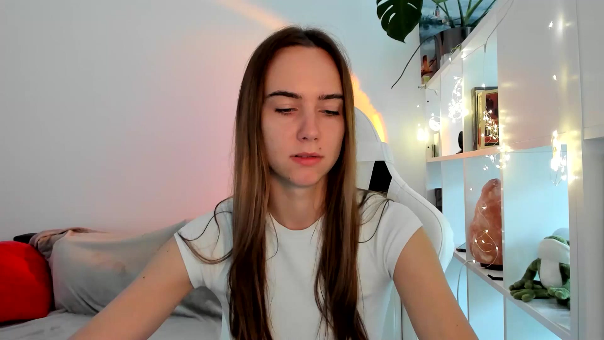 Gallery image thumbnail from OhAlisa's myfreecams stream on, 09/03/2025, 07:36 image 2 of 20