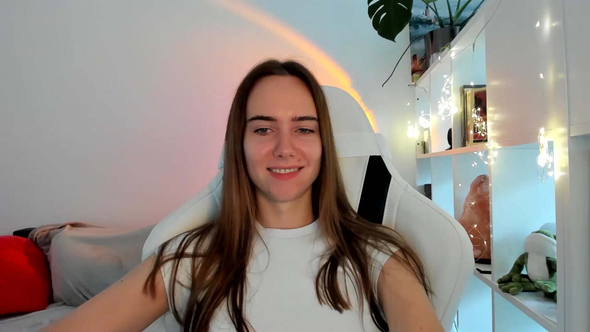 Gallery image thumbnail from OhAlisa's myfreecams stream on, 09/03/2025, 07:36 image 14 of 20