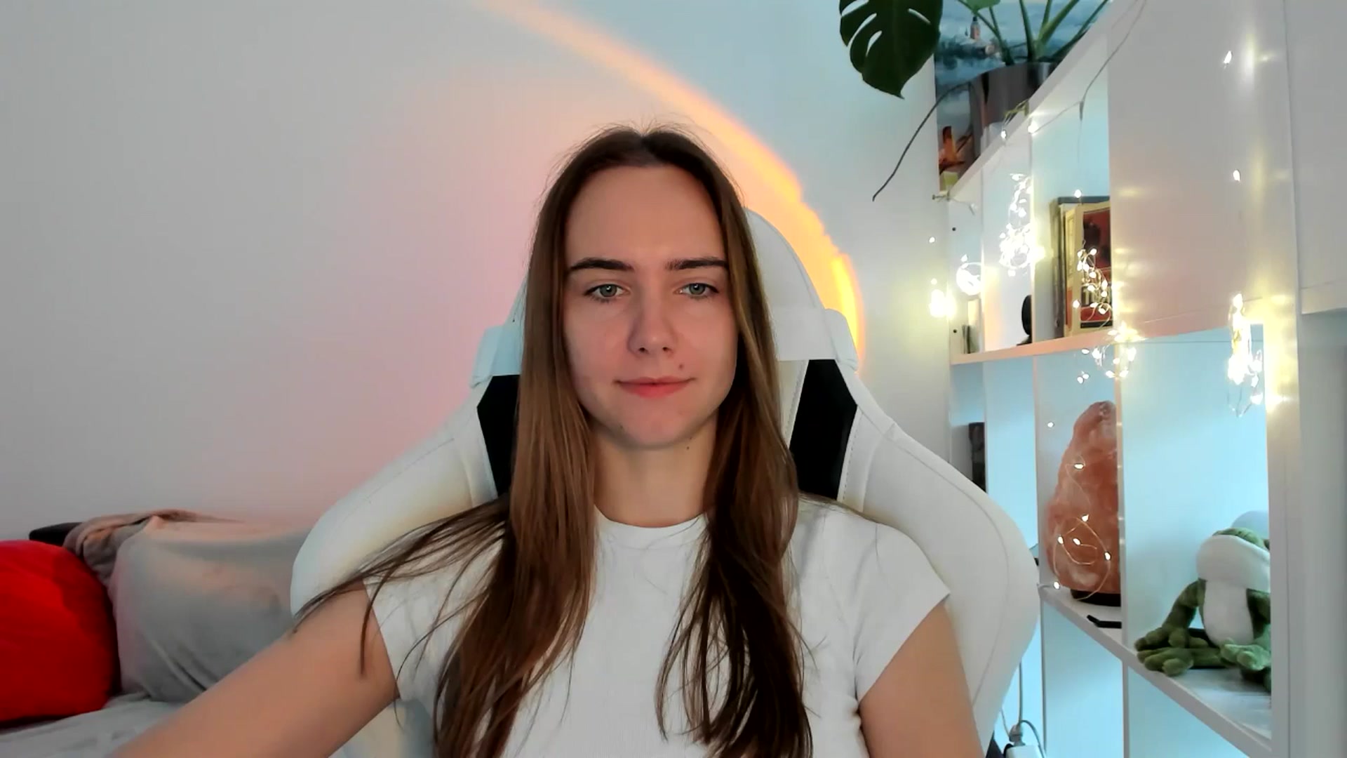 Gallery image thumbnail from OhAlisa's myfreecams stream on, 09/03/2025, 09:12 image 1 of 20