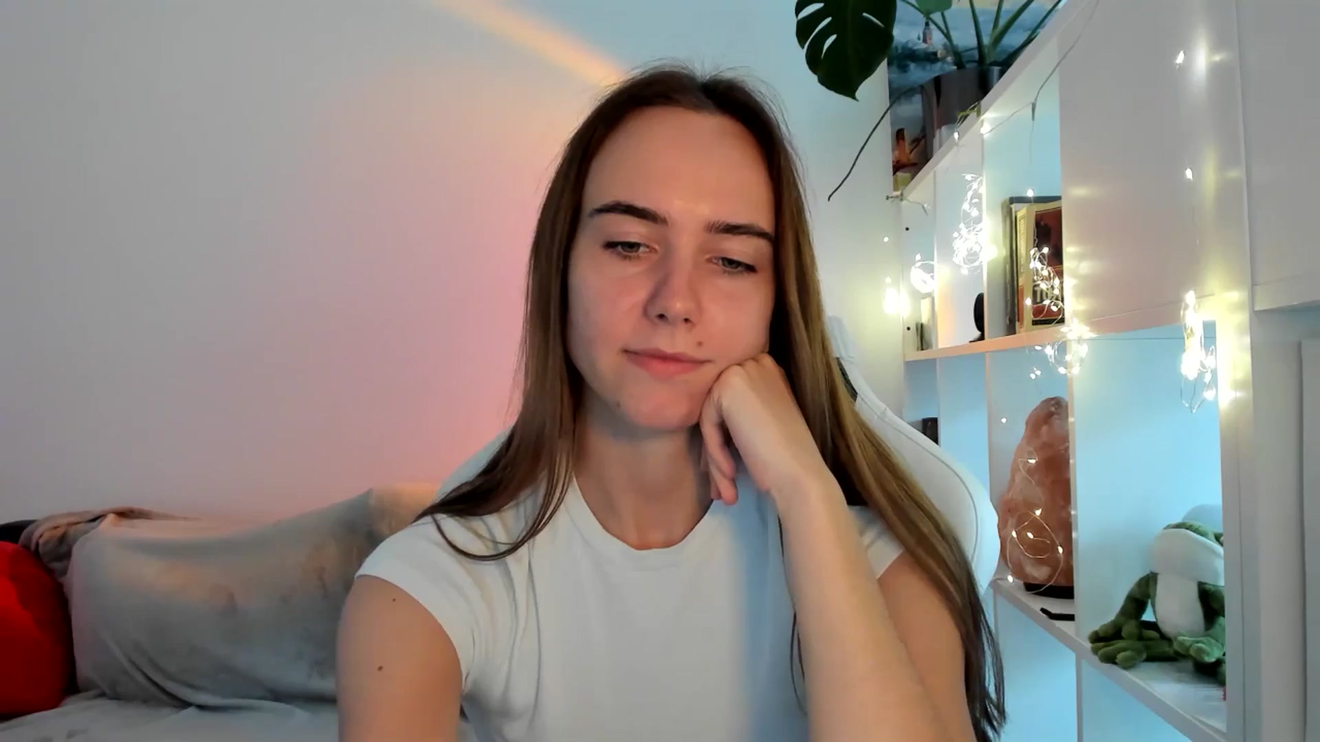 Gallery image thumbnail from OhAlisa's myfreecams stream on, 09/03/2025, 09:12 image 19 of 20