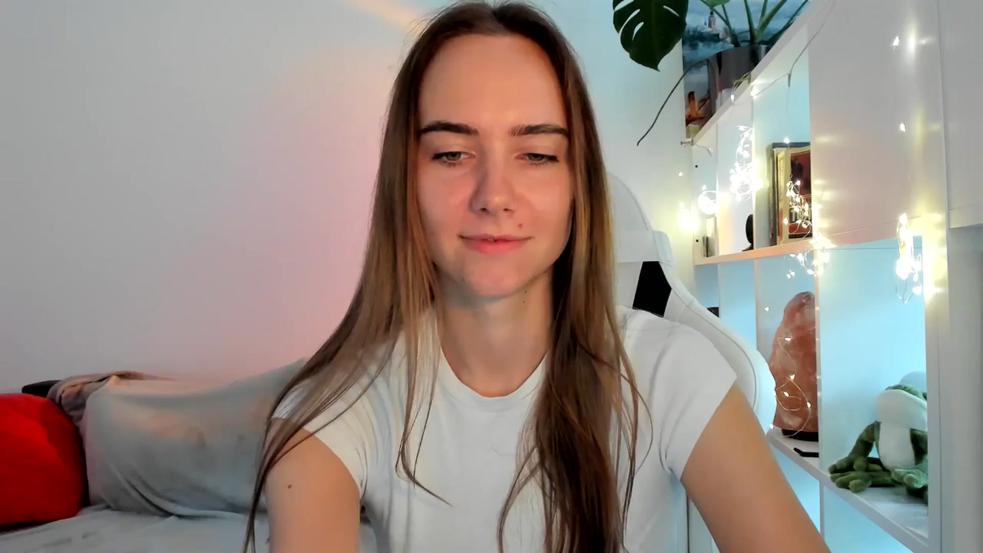 Gallery image thumbnail from OhAlisa's myfreecams stream on, 09/03/2025, 09:12 image 4 of 20