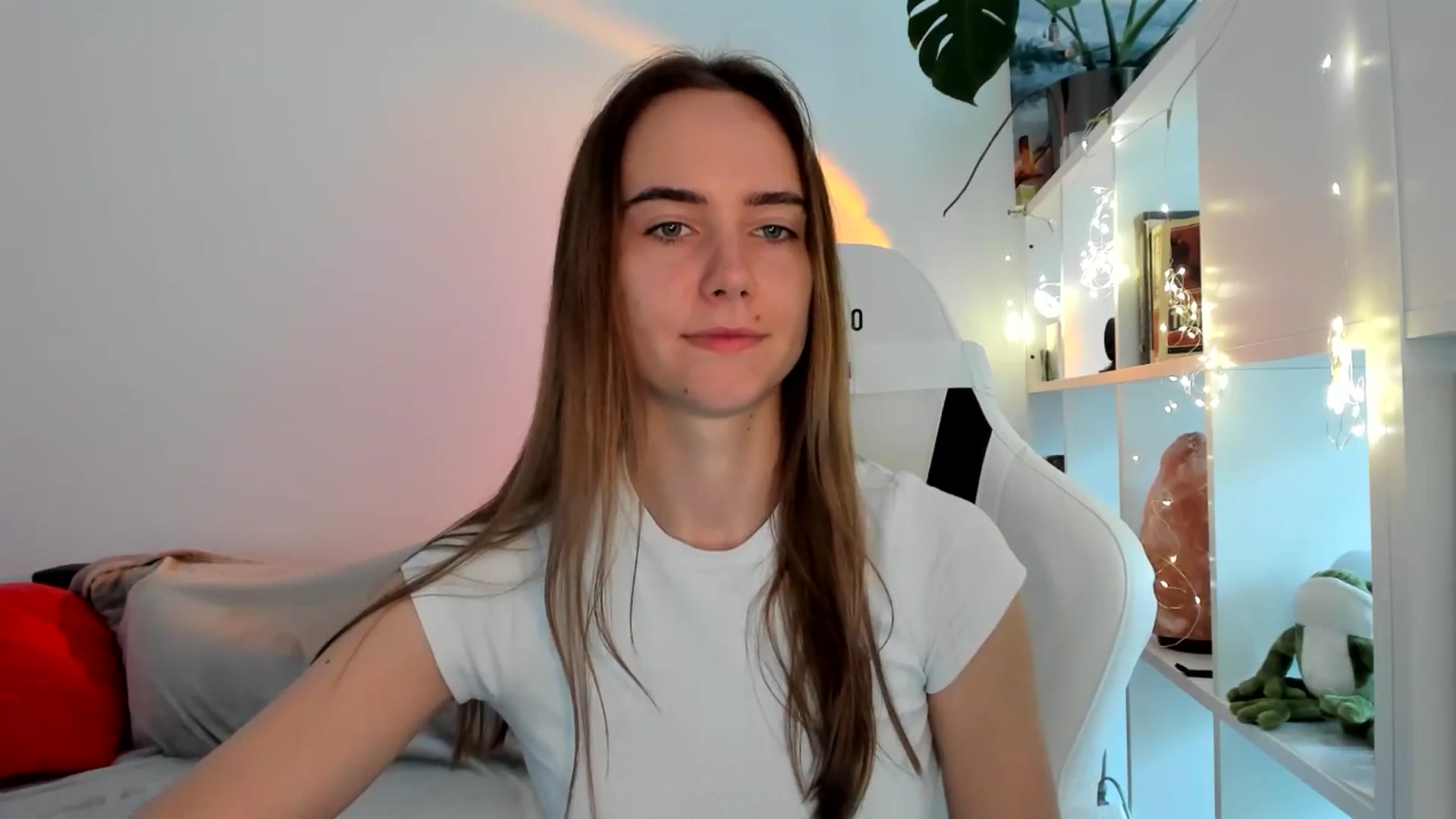 Gallery image thumbnail from OhAlisa's myfreecams stream on, 09/03/2025, 09:12 image 5 of 20