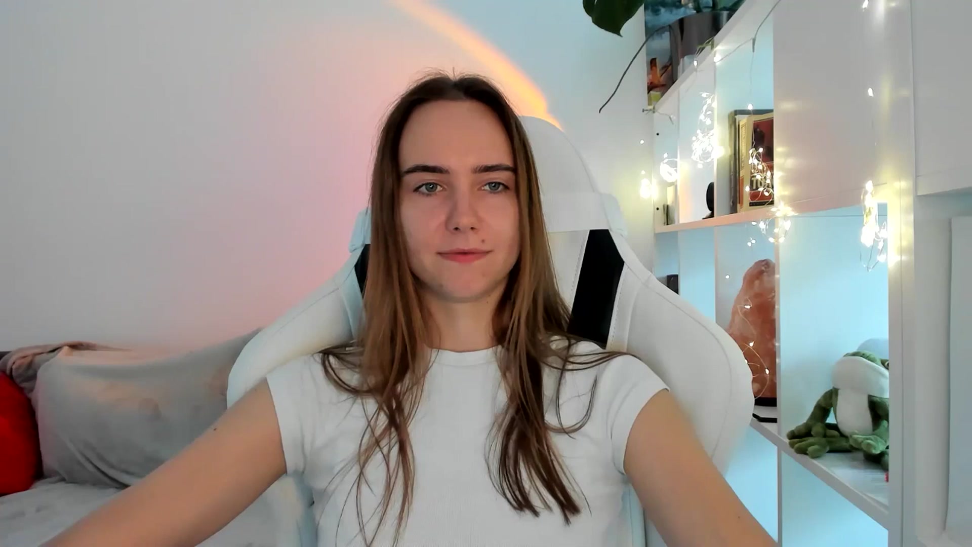 Gallery image thumbnail from OhAlisa's myfreecams stream on, 09/03/2025, 09:52 image 5 of 20