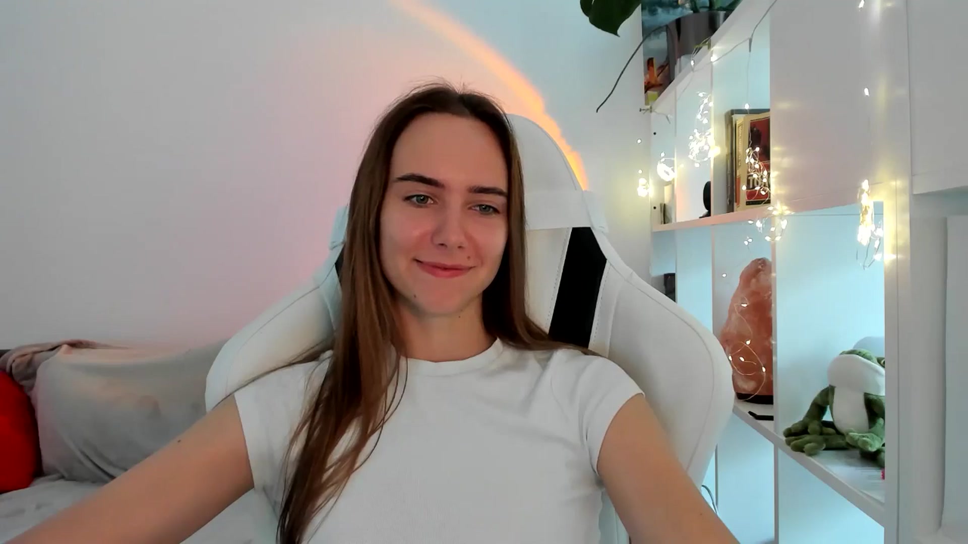 Gallery image thumbnail from OhAlisa's myfreecams stream on, 09/03/2025, 09:52 image 19 of 20