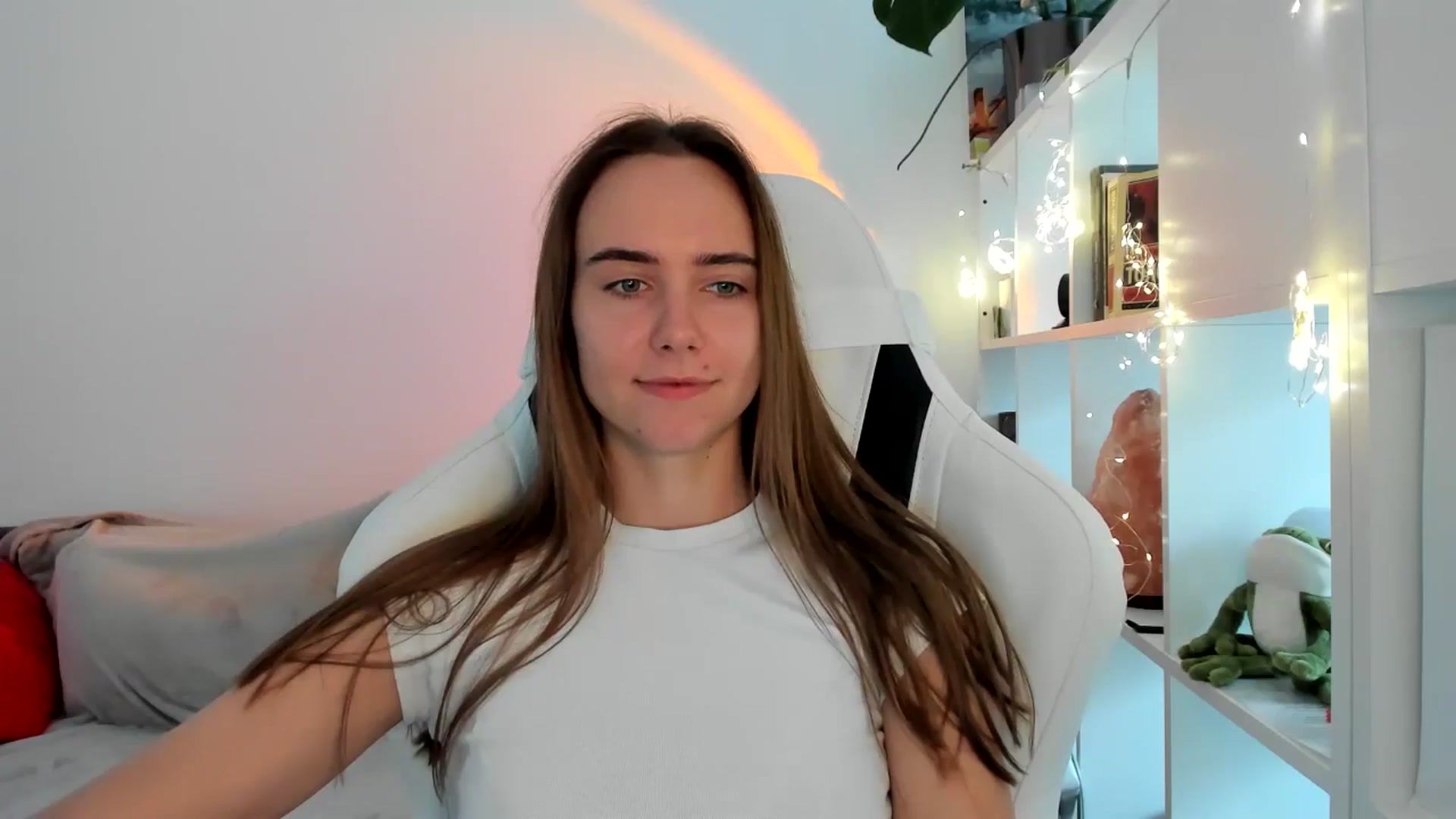 Gallery image thumbnail from OhAlisa's myfreecams stream on, 09/03/2025, 09:52 image 6 of 20