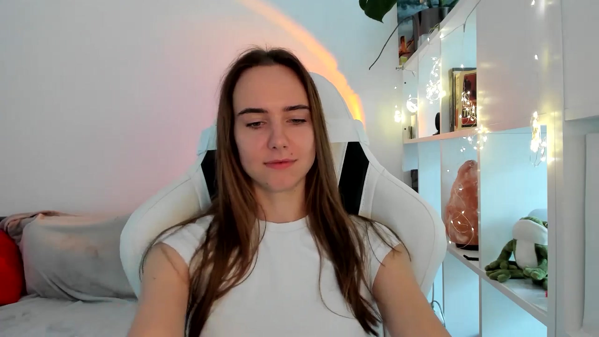 Gallery image thumbnail from OhAlisa's myfreecams stream on, 09/03/2025, 09:52 image 11 of 20