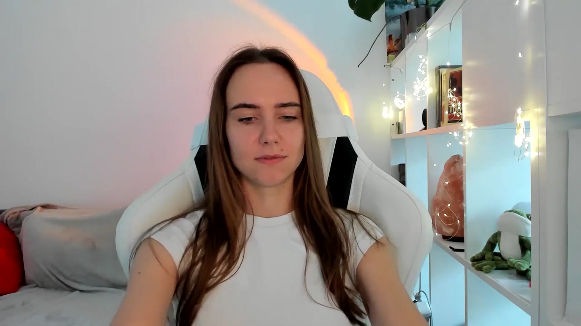 Gallery image thumbnail from OhAlisa's myfreecams stream on, 09/03/2025, 09:52 image 12 of 20