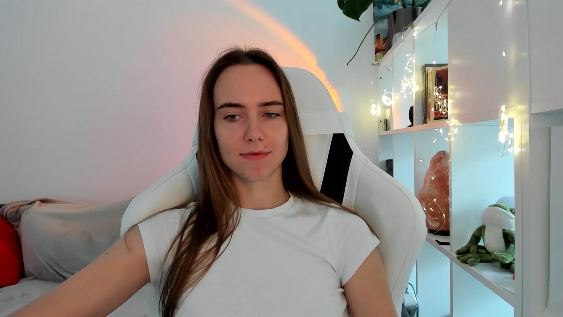 Gallery image thumbnail from OhAlisa's myfreecams stream on, 09/03/2025, 09:52 image 15 of 20