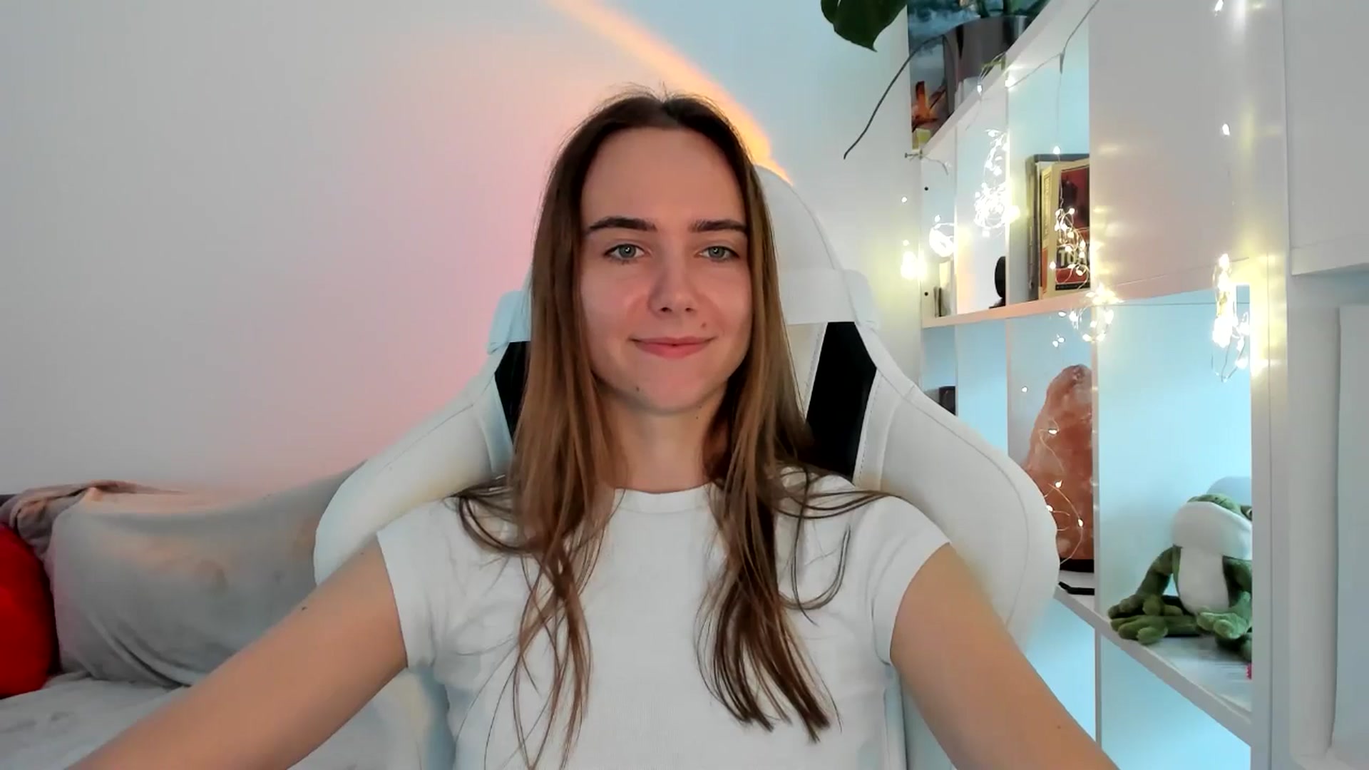 Gallery image thumbnail from OhAlisa's myfreecams stream on, 09/03/2025, 09:52 image 4 of 20