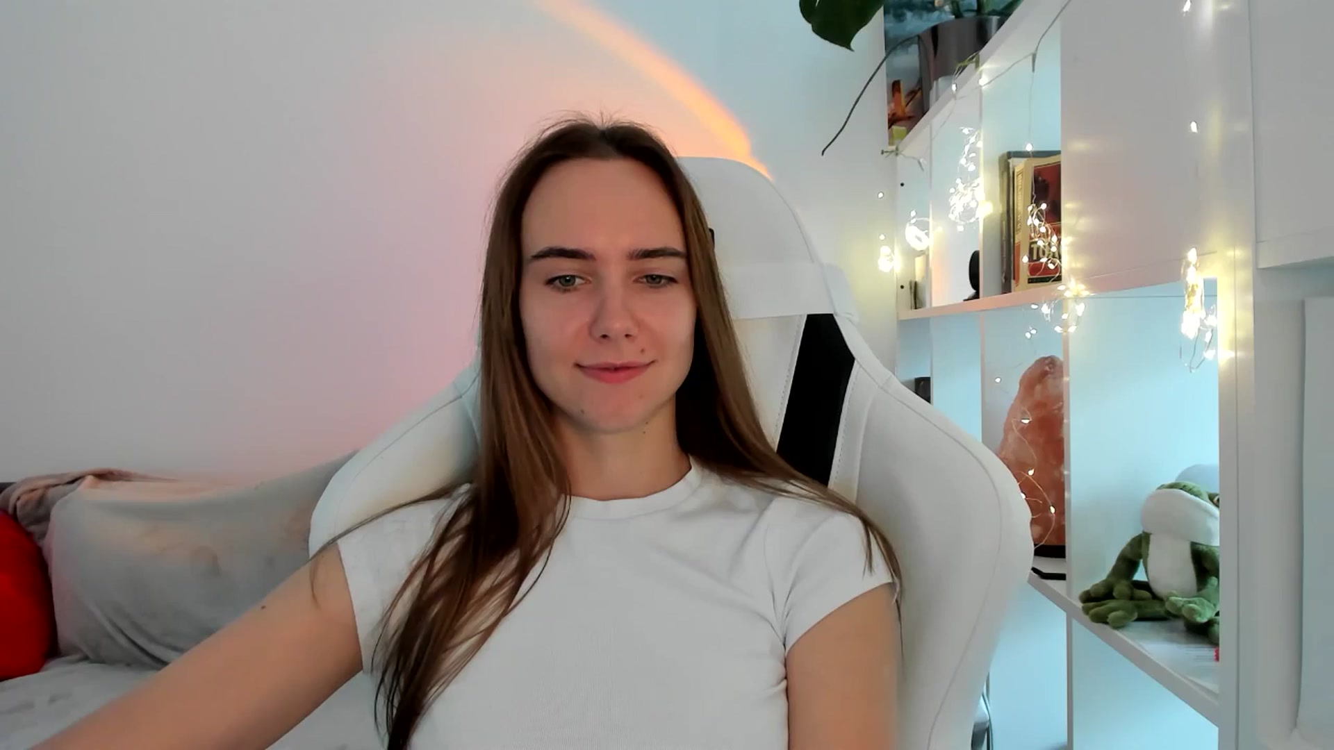 Gallery image thumbnail from OhAlisa's myfreecams stream on, 09/03/2025, 09:52 image 14 of 20