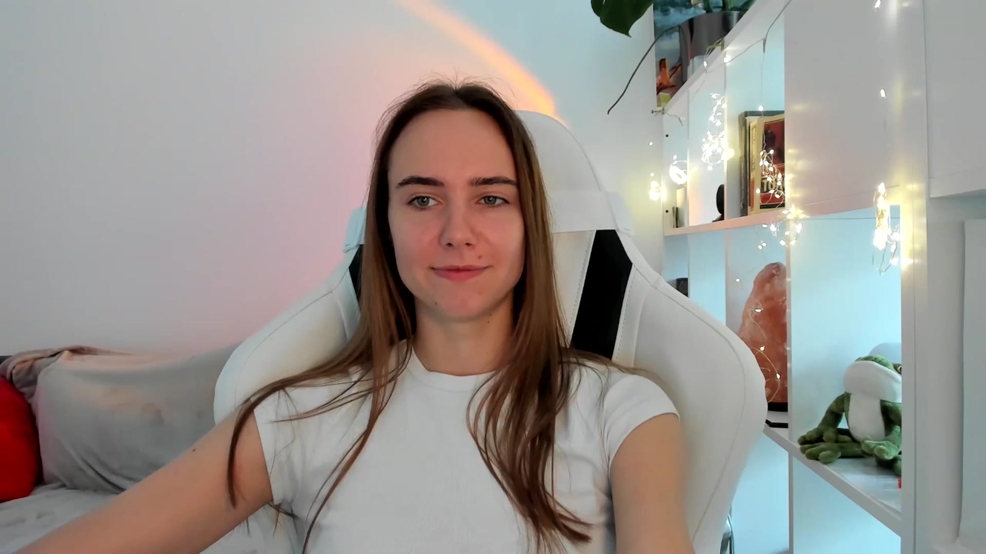 Gallery image thumbnail from OhAlisa's myfreecams stream on, 09/03/2025, 10:37 image 8 of 20