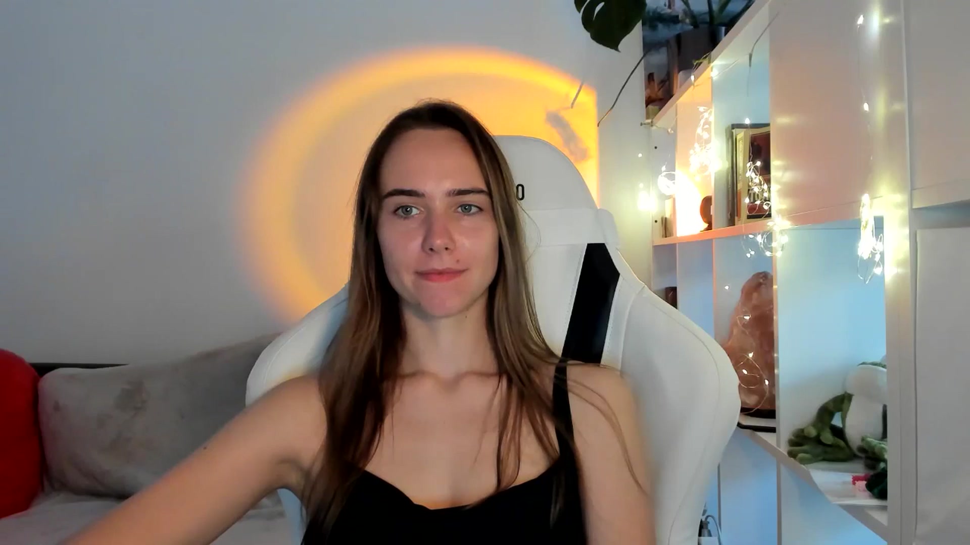 Gallery image thumbnail from OhAlisa's myfreecams stream on, 09/03/2025, 18:46 image 4 of 20
