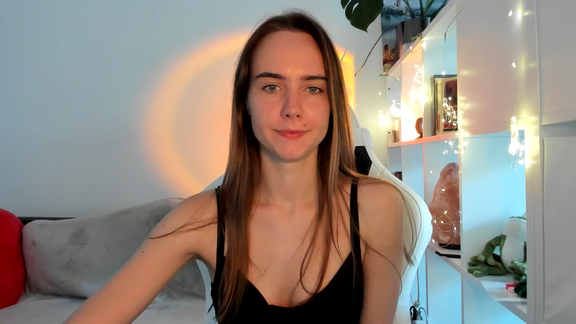 Gallery image thumbnail from OhAlisa's myfreecams stream on, 09/03/2025, 18:46 image 1 of 20