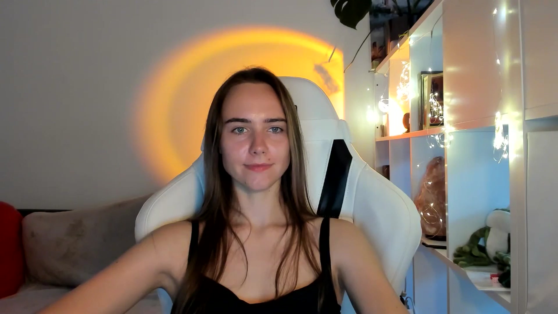Gallery image thumbnail from OhAlisa's myfreecams stream on, 09/03/2025, 18:46 image 7 of 20