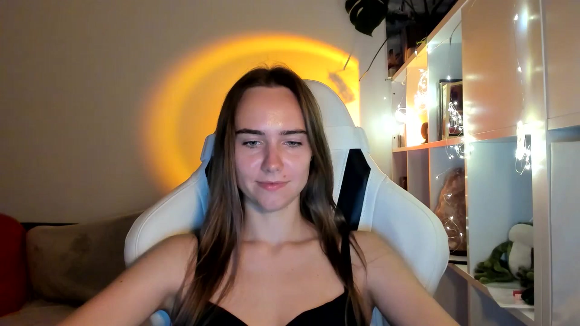 Gallery image thumbnail from OhAlisa's myfreecams stream on, 09/03/2025, 18:46 image 11 of 20