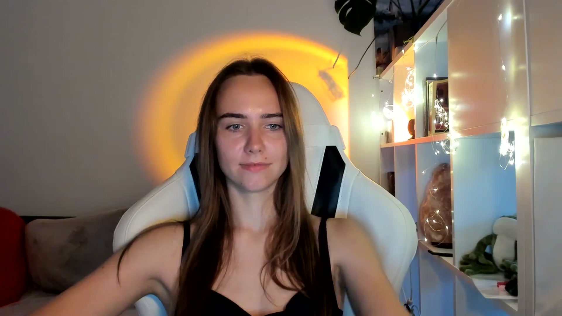 Gallery image thumbnail from OhAlisa's myfreecams stream on, 09/03/2025, 18:46 image 8 of 20