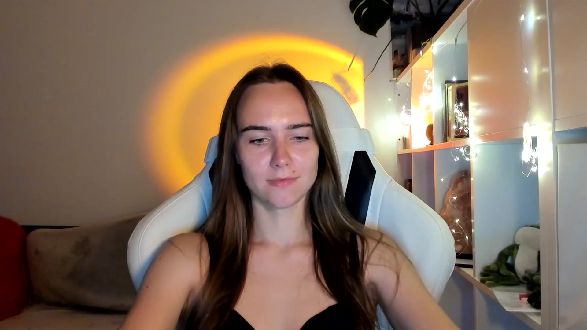 Gallery image thumbnail from OhAlisa's myfreecams stream on, 09/03/2025, 18:46 image 10 of 20