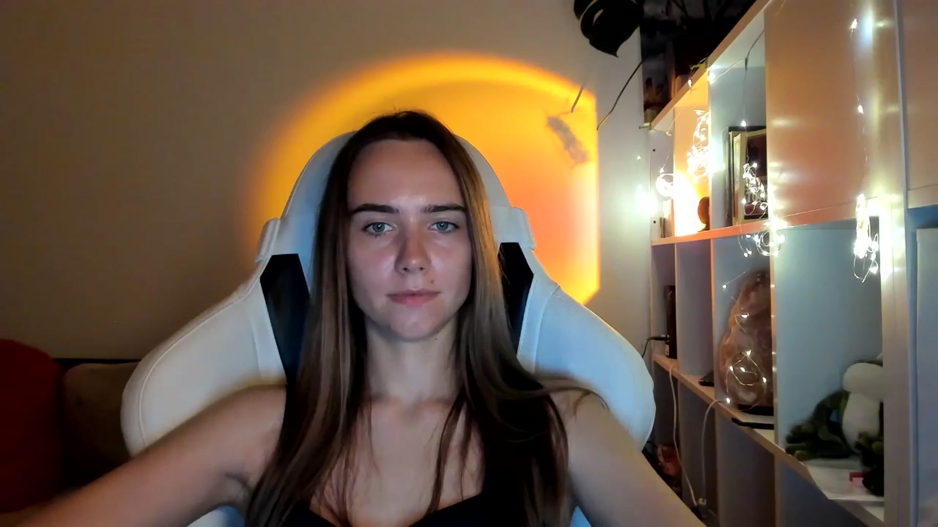 Gallery image thumbnail from OhAlisa's myfreecams stream on, 09/03/2025, 20:45 image 14 of 20