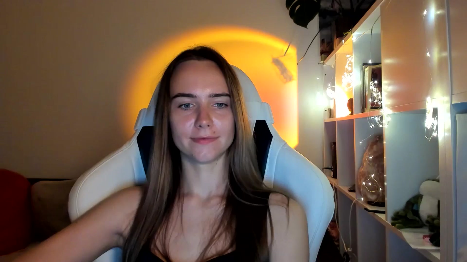 Gallery image thumbnail from OhAlisa's myfreecams stream on, 09/03/2025, 20:45 image 13 of 20
