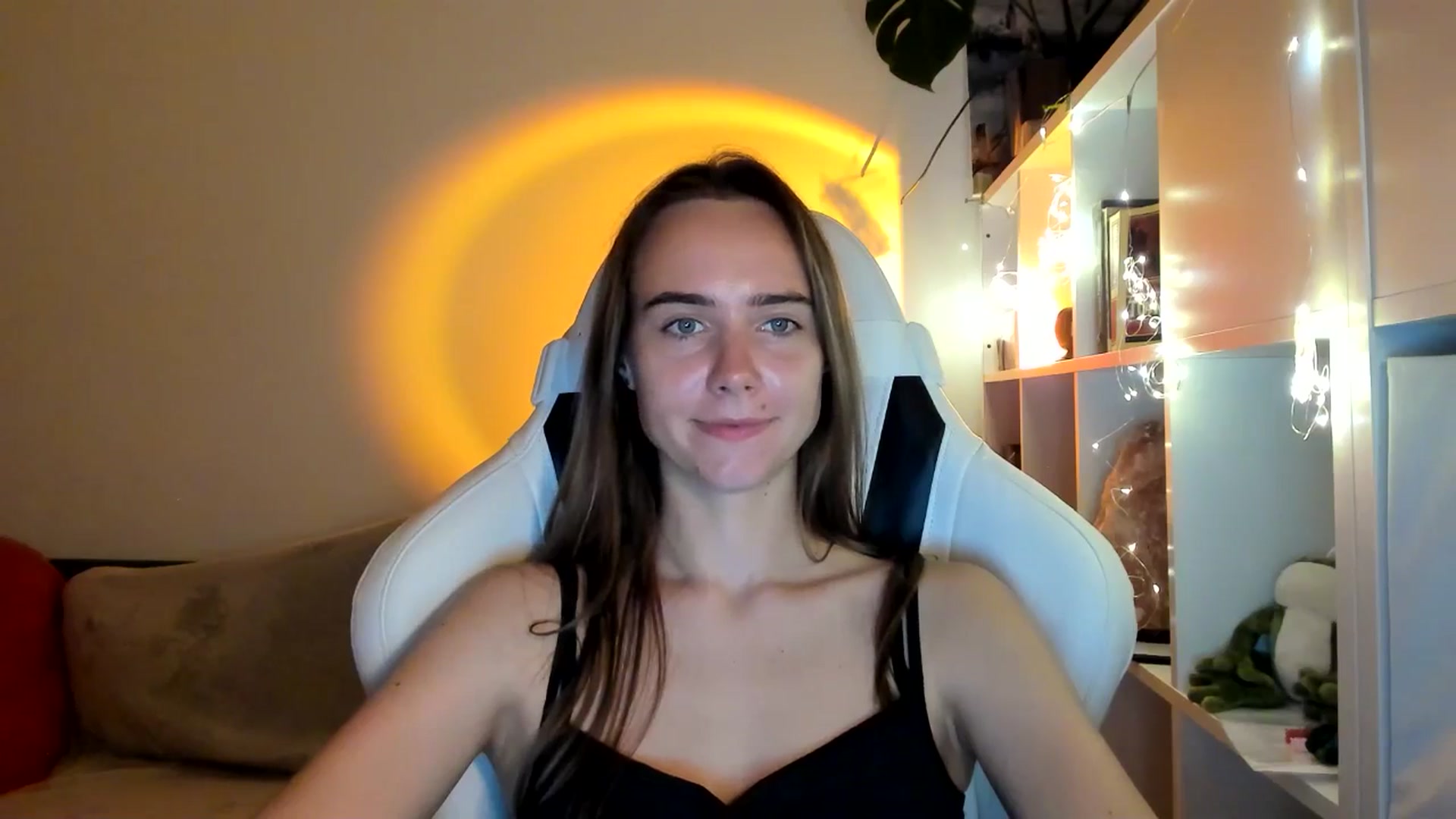 Gallery image thumbnail from OhAlisa's myfreecams stream on, 09/03/2025, 20:45 image 5 of 20