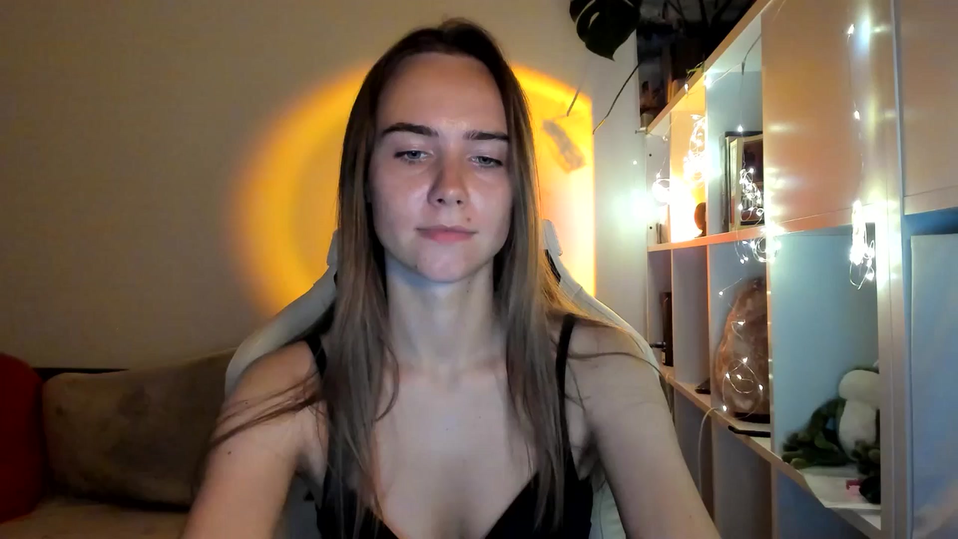 Gallery image thumbnail from OhAlisa's myfreecams stream on, 09/03/2025, 20:45 image 1 of 20
